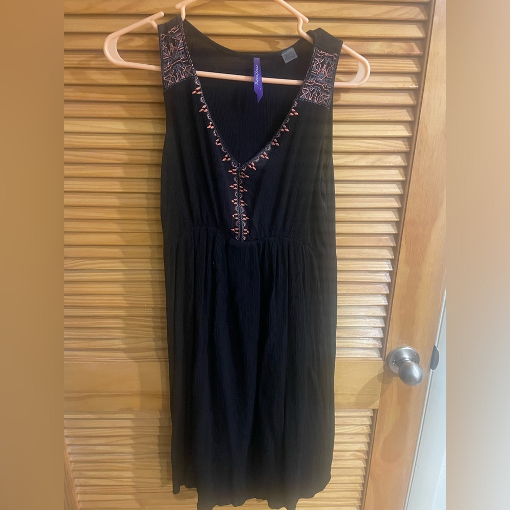 Seraphine Maternity dress size 4 (US) zip front